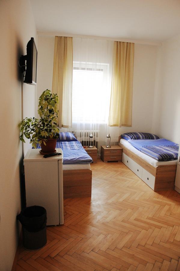 Montagehotel Bed&Steel Linz Eksteriør billede
