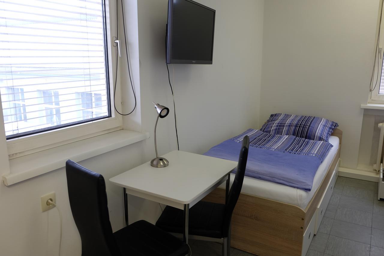 Montagehotel Bed&Steel Linz Eksteriør billede