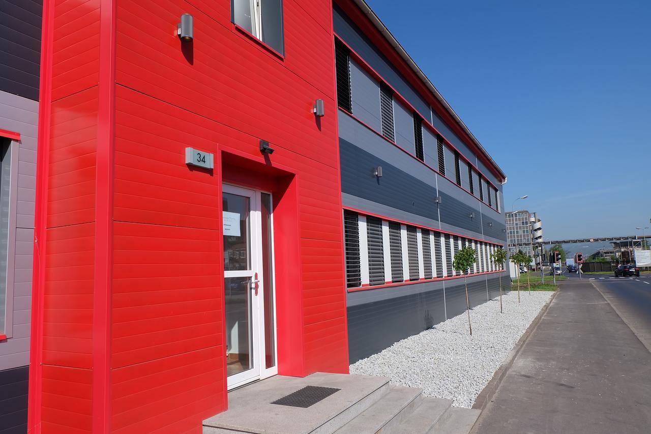 Montagehotel Bed&Steel Linz Eksteriør billede